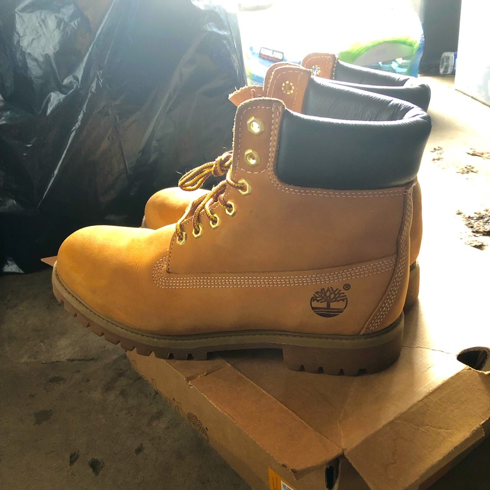 TIMBERLAND BOOTS (wheat)